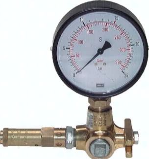 Armaturenträger für Behälter stehend, 0 - 16 bar